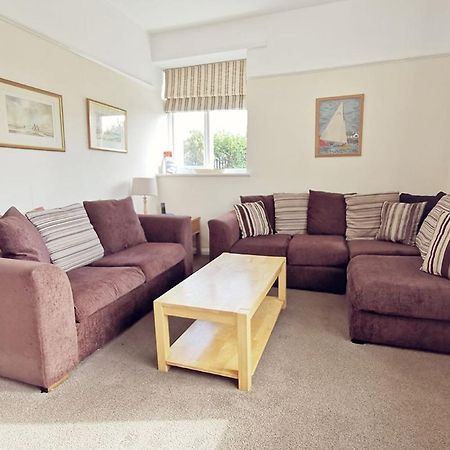 Cae Grugog Cottage-3 Bed-Sleeps 6-Ground Floor Bathroom トレアルジル エクステリア 写真