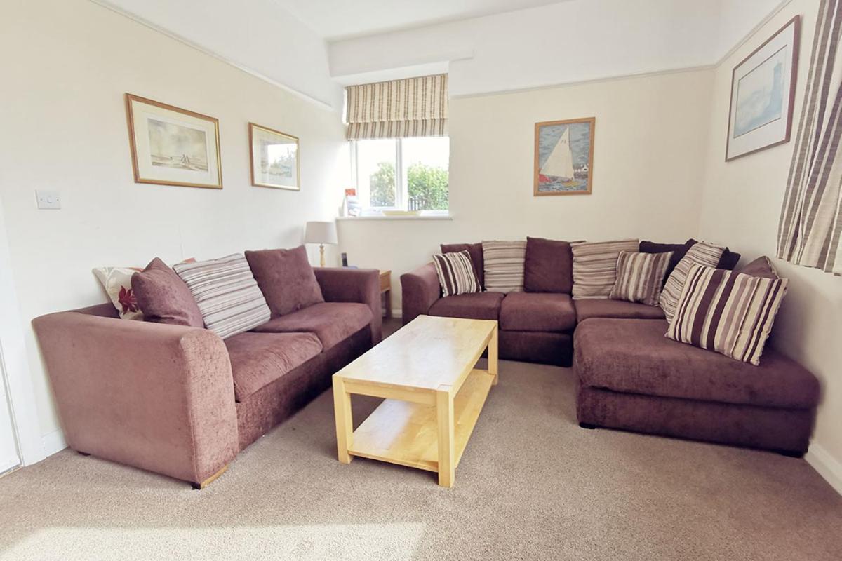 Cae Grugog Cottage-3 Bed-Sleeps 6-Ground Floor Bathroom トレアルジル エクステリア 写真